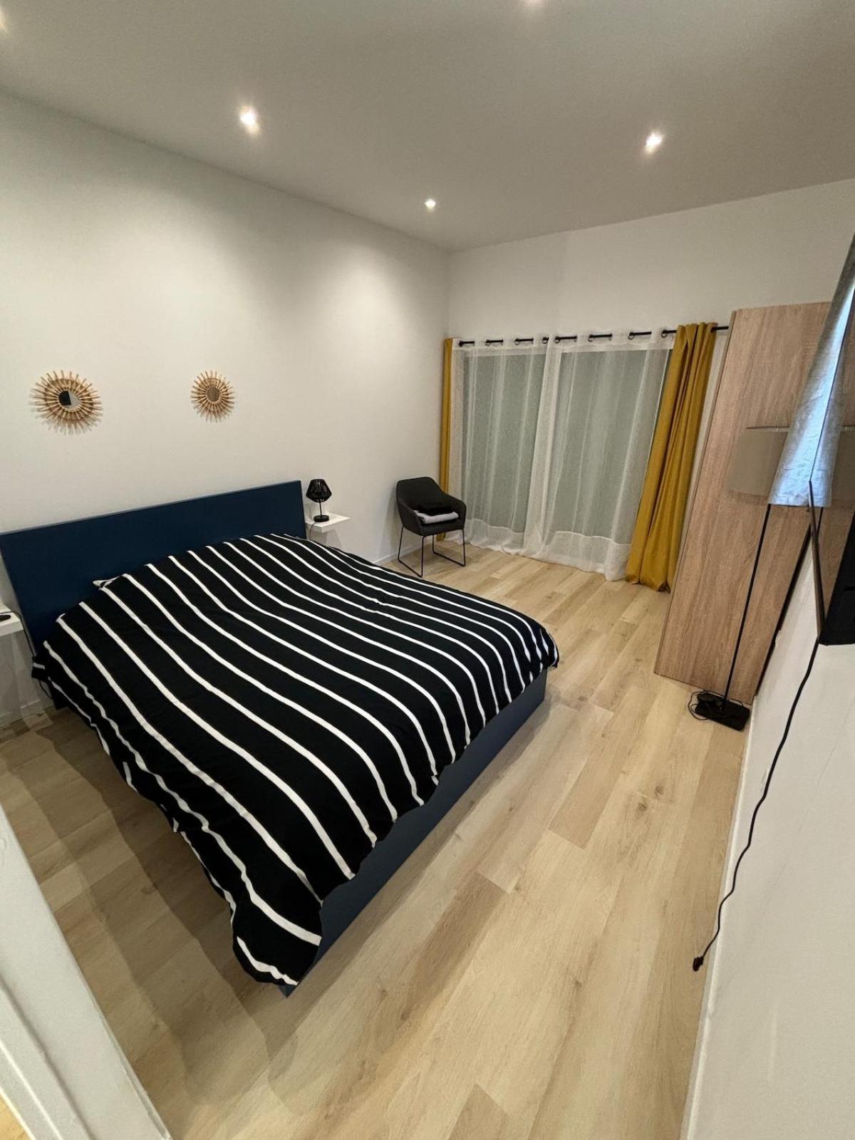 Studio En Provence Avec Piscine La Barben Zewnętrze zdjęcie