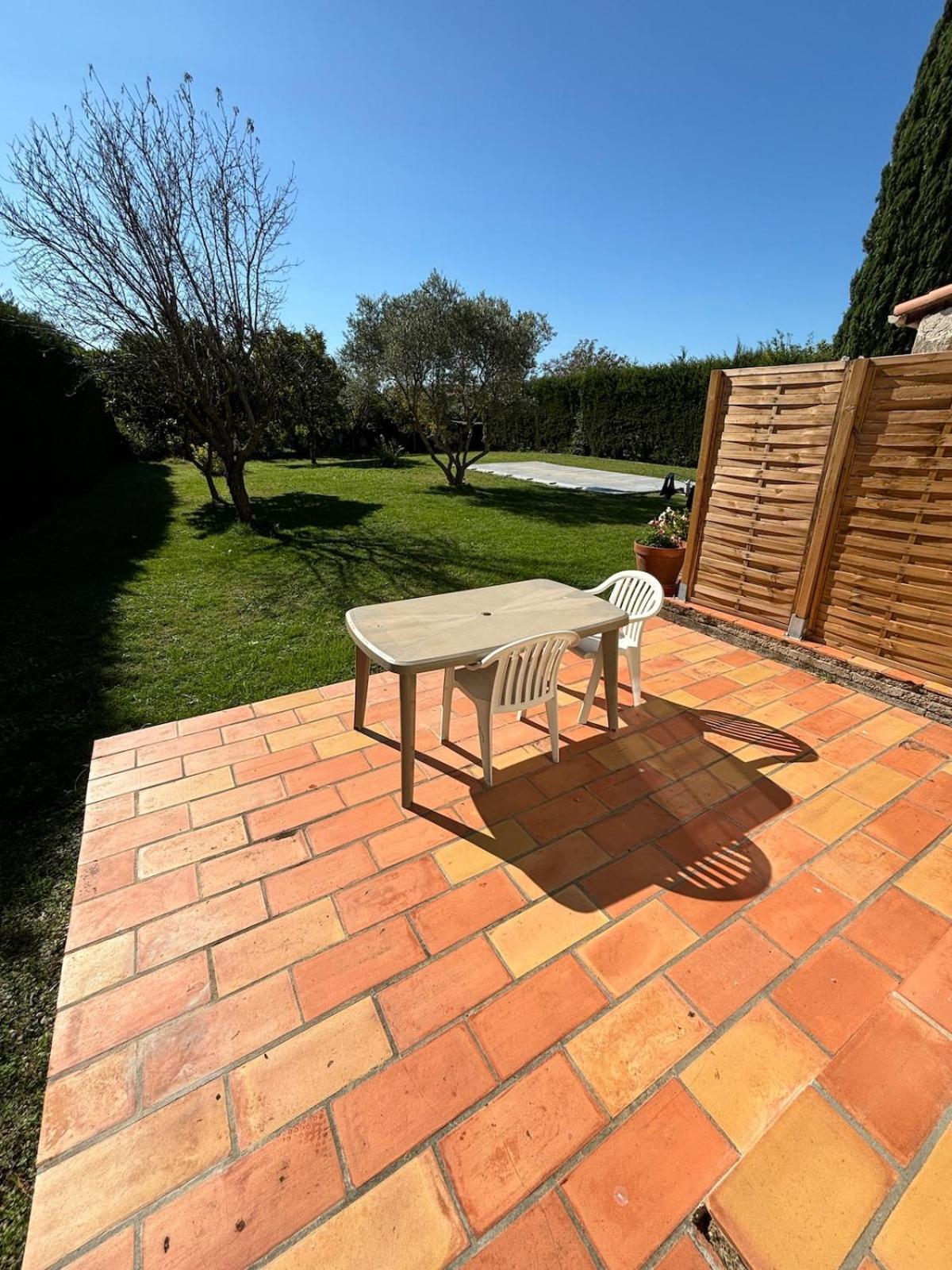 Studio En Provence Avec Piscine La Barben Zewnętrze zdjęcie